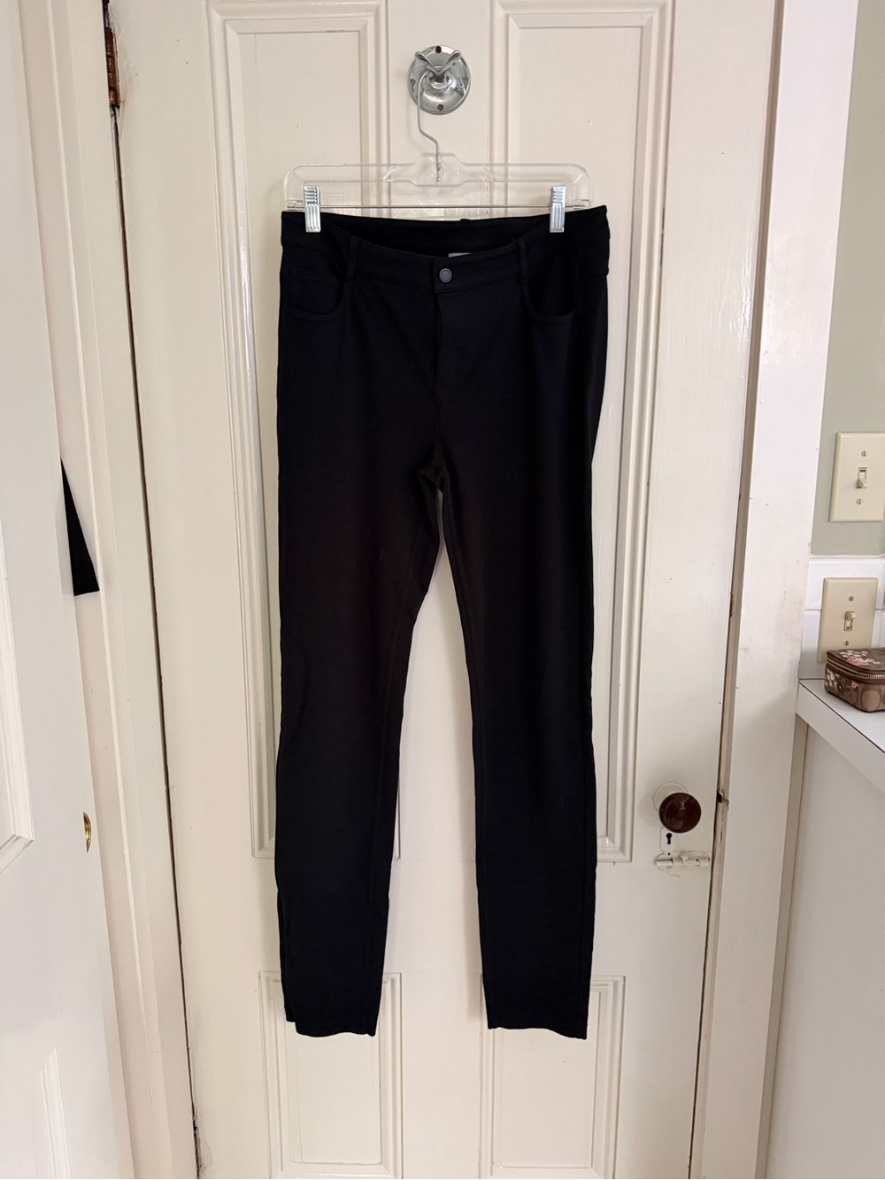 Athleta Black Performance 5-Pocket Leggings/Pants